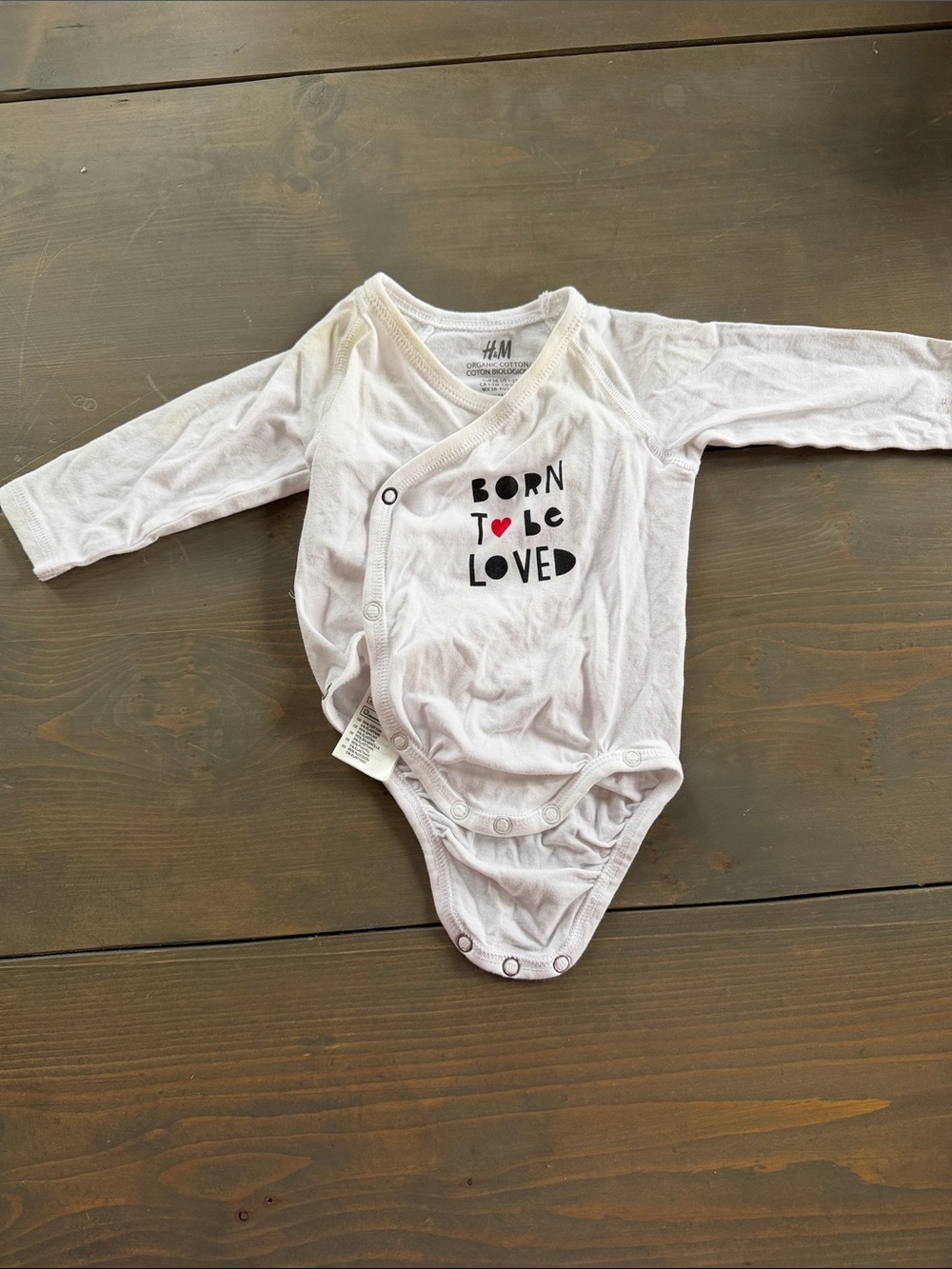 H&M White Long-Sleeve Baby One-Piece Bodysuit with Pink Heart